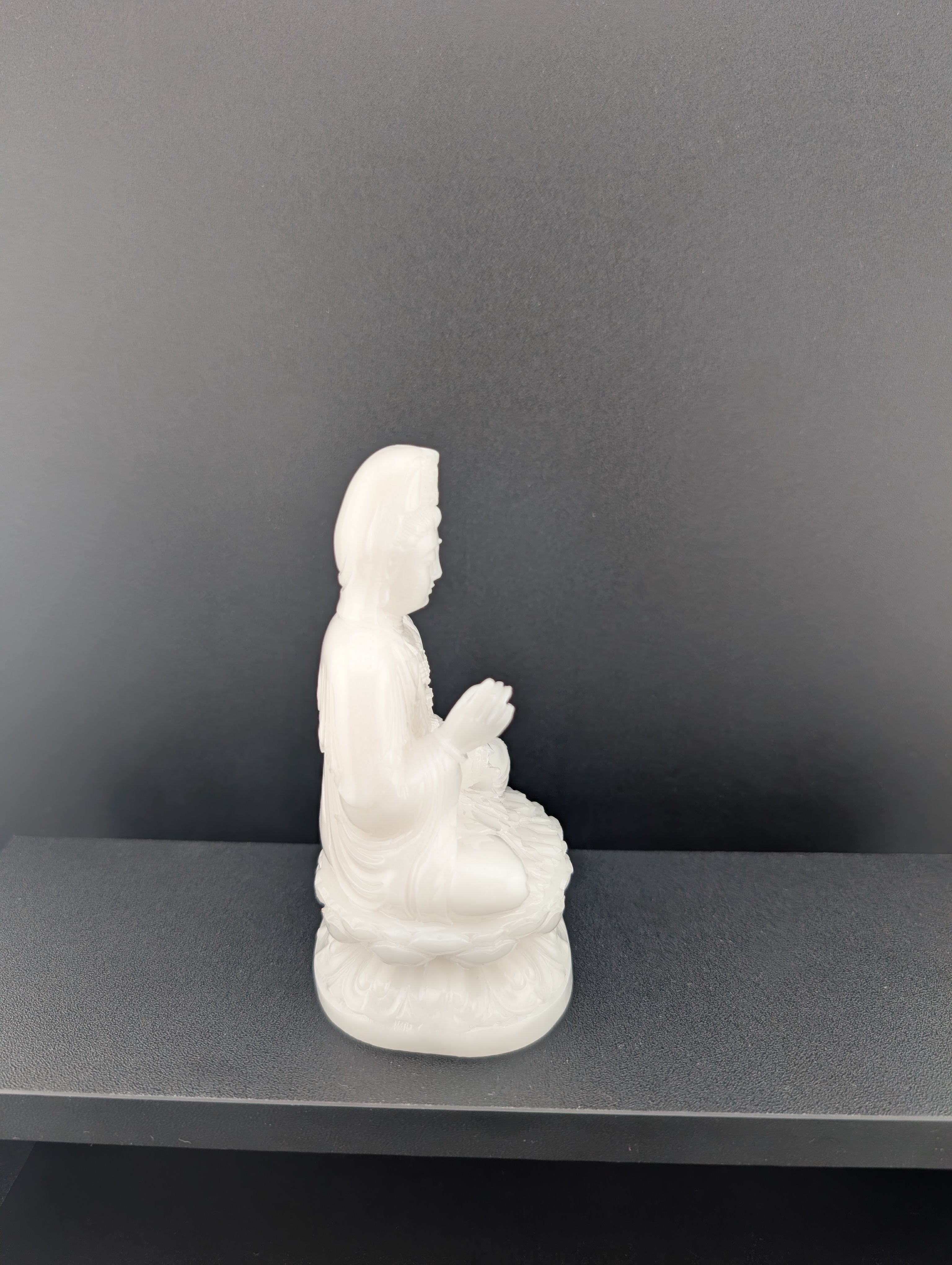 weiße Jade Buddha