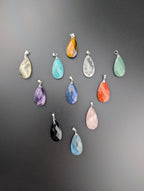 grüner Aventurin Anhänger facettiert