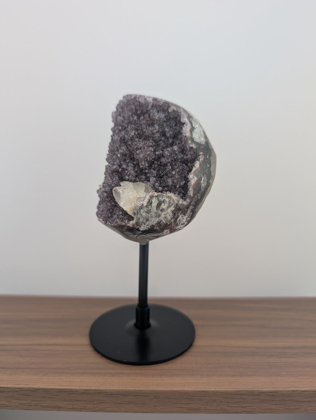 Amethyst auf Ständer