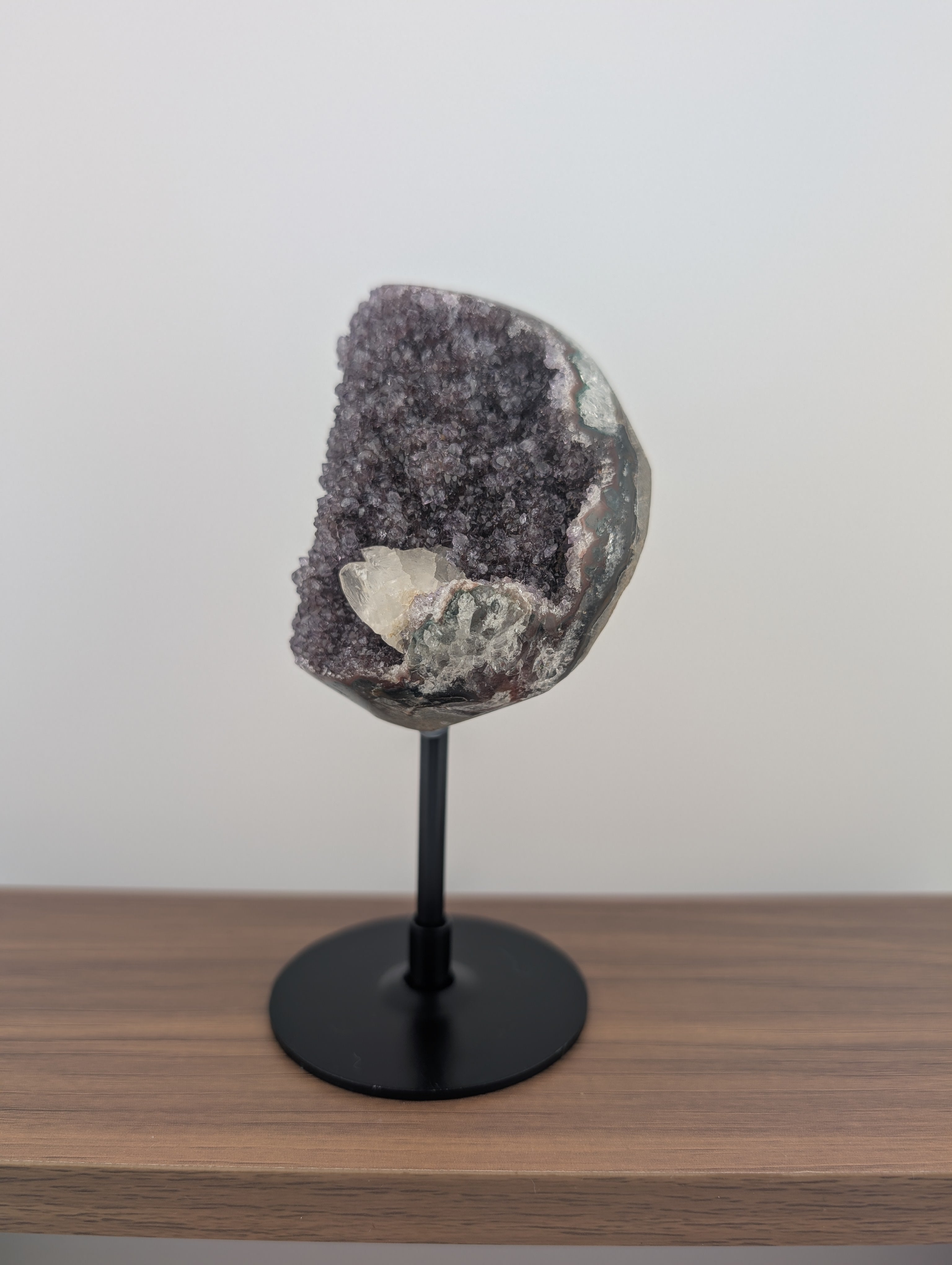 Amethyst auf Ständer