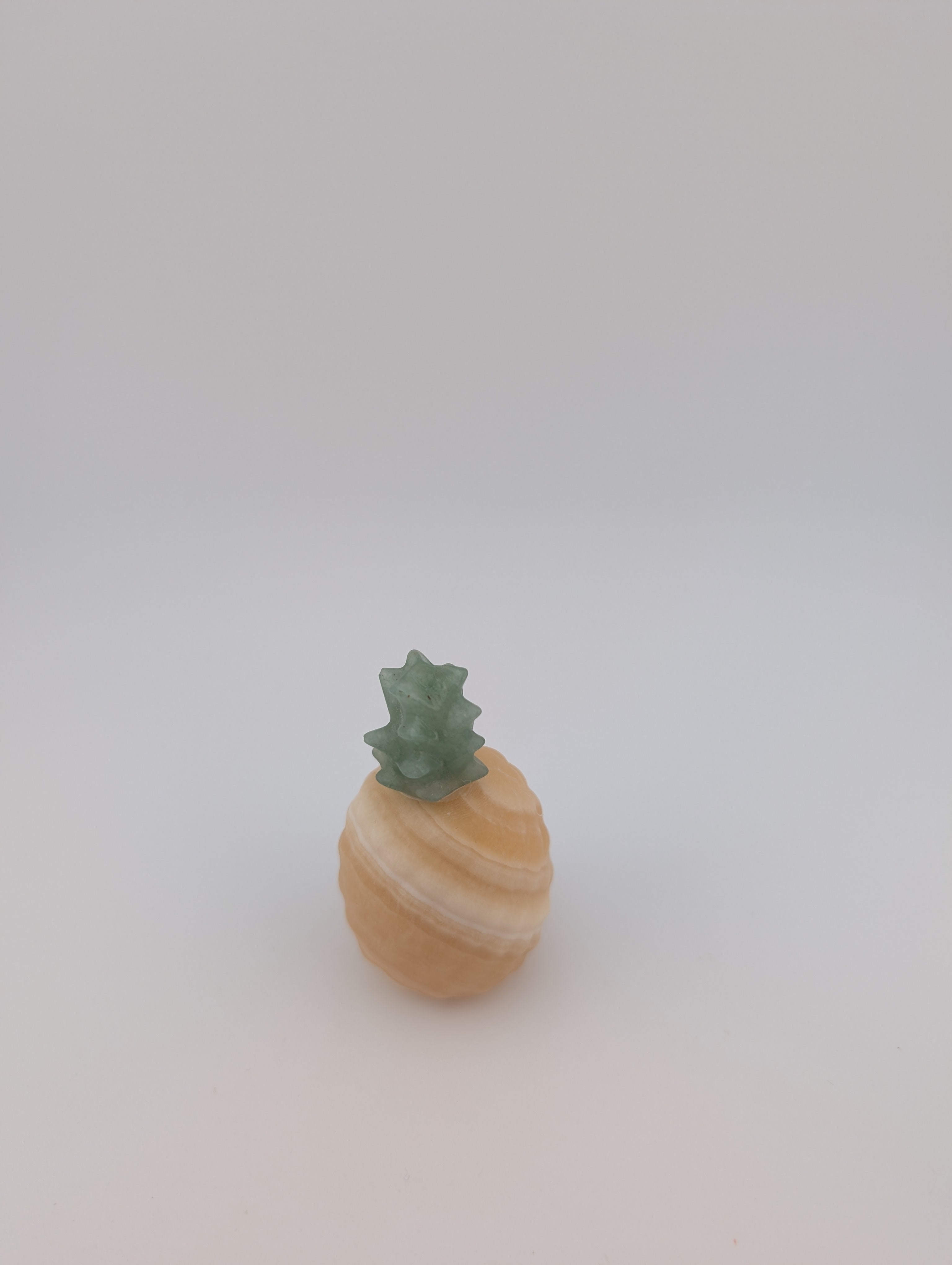 Orangencalcit Ananas